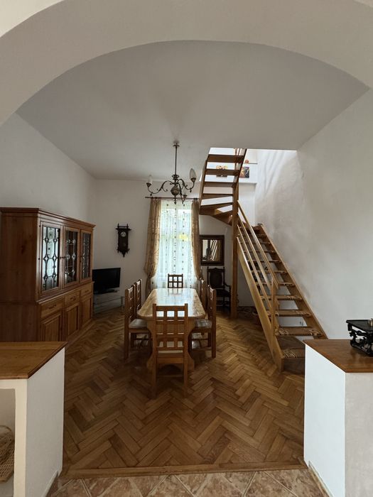 De închiriat direct de la proprietar- Casa spatioasa
