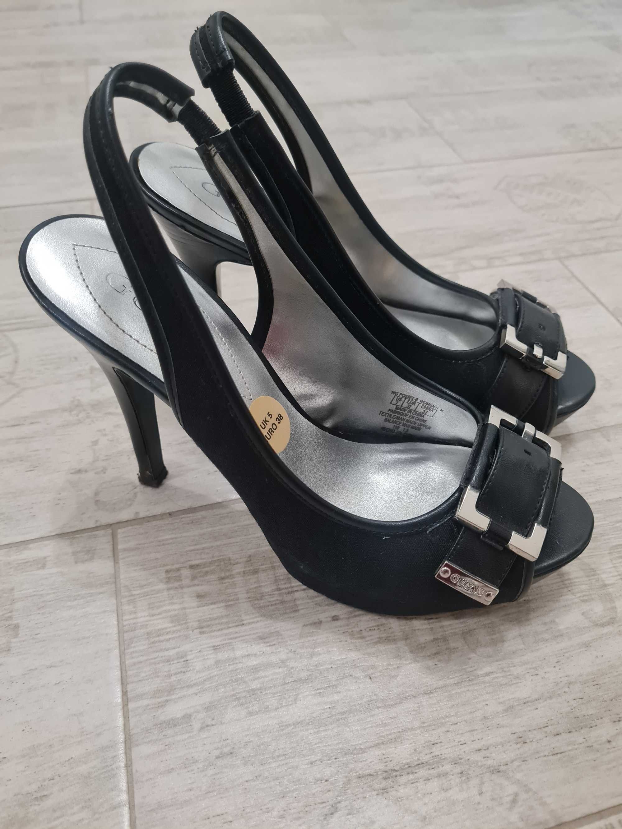 Оригинални обувки Guess, закупени от Англия. Цената е за брой.