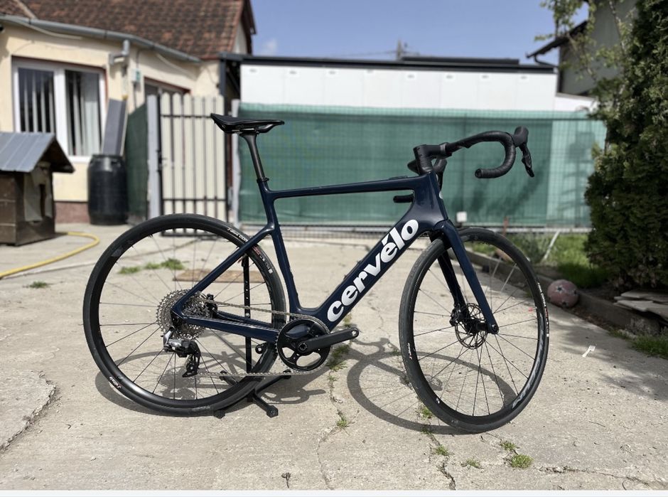 Cursiera Gravel electric Cervelo Rouvida full carbon