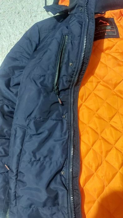 Vând geaca bărbați mărimea s