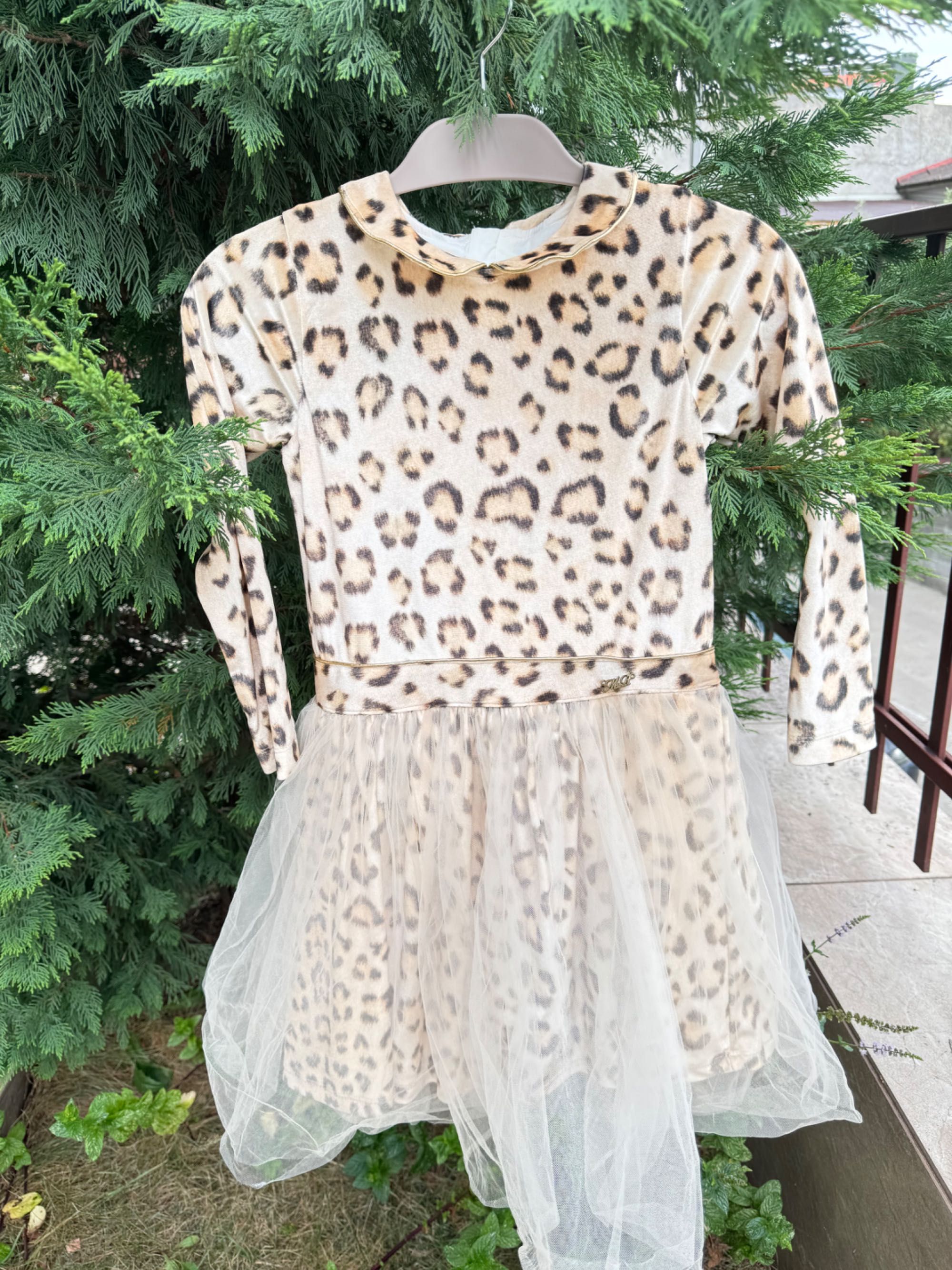 Rochie leopard pentru fetiță de 9-10 ani.