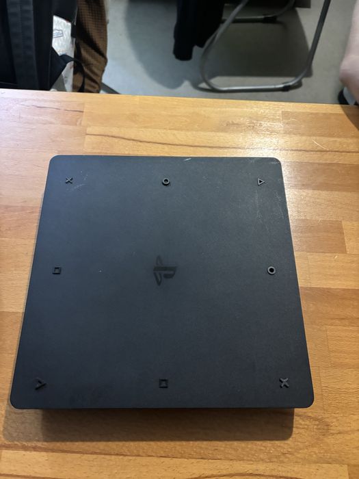 Vand Playstation 4 (Ps4)