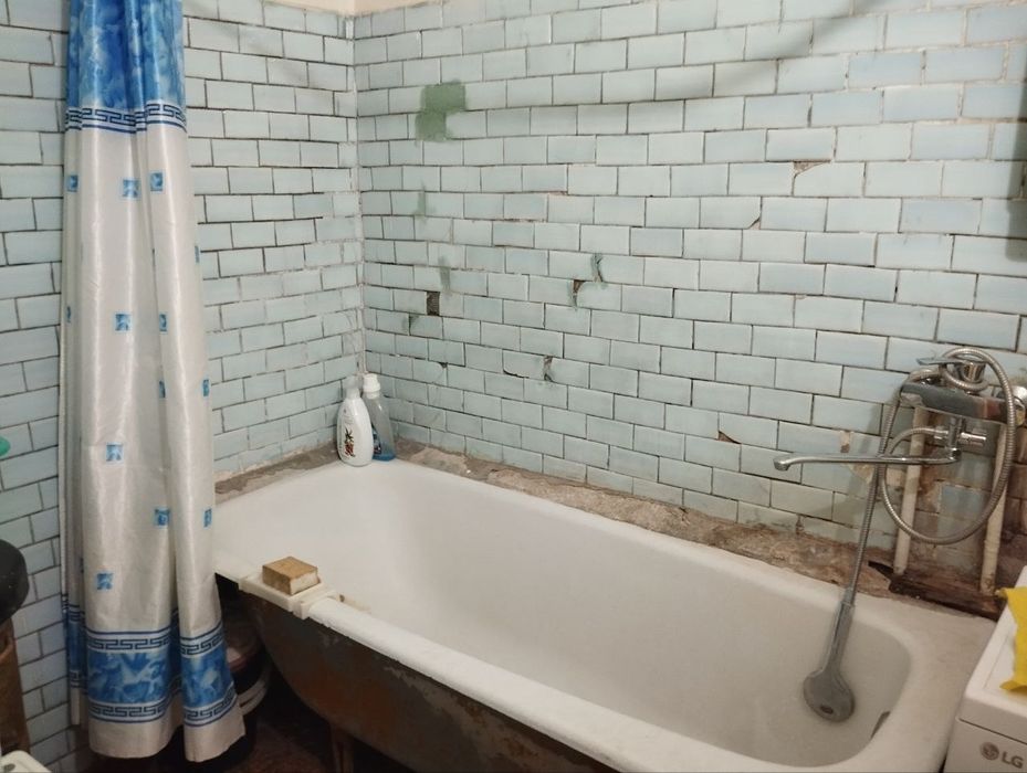 Сдаётся в аренду.  2- х комнатная.  Ул. Нукусская.