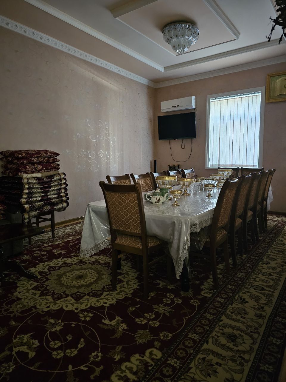 Авиасозлар ул.Зангори 7комнат 3.5 сотки .шикарный дом и махаля