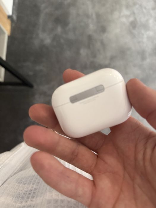 Airpods 3 pro.