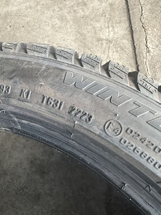 Vand 4 anvelope runflat Pirelli iarna 225 45 r18