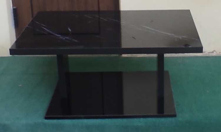 Журнальный столик