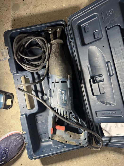 Fierastrau sabie Bosch profesional pe cablu