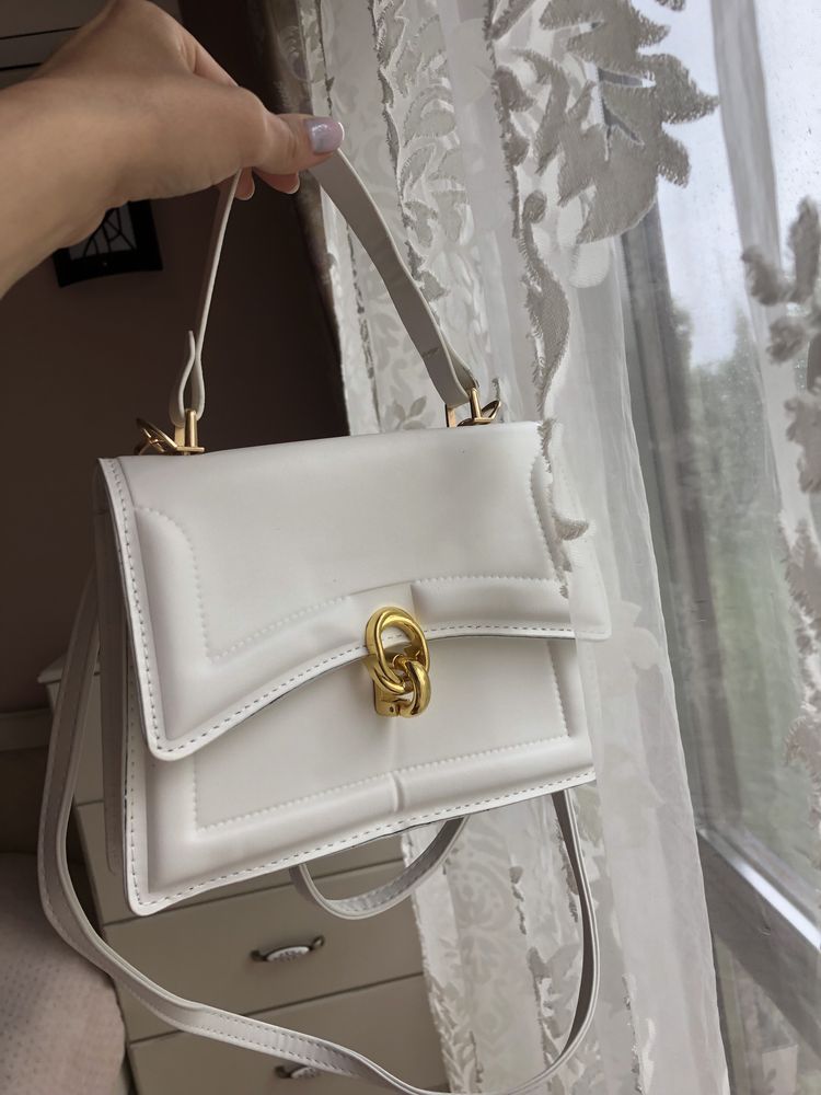 Нова дамска бяла чанта