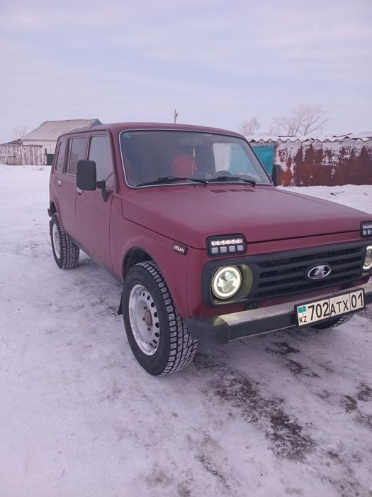 Продам машину нива