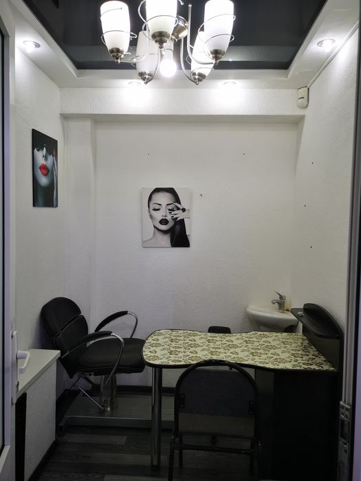 Сдам маникюрный кабинет