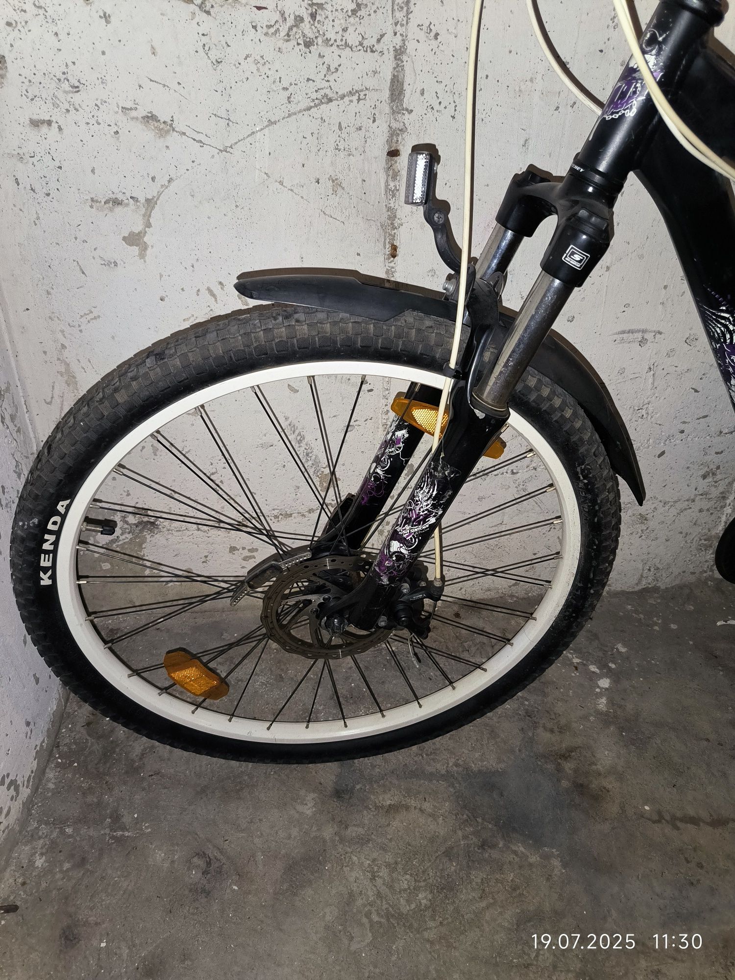 Vând bicicleta roți 26" in stare buna