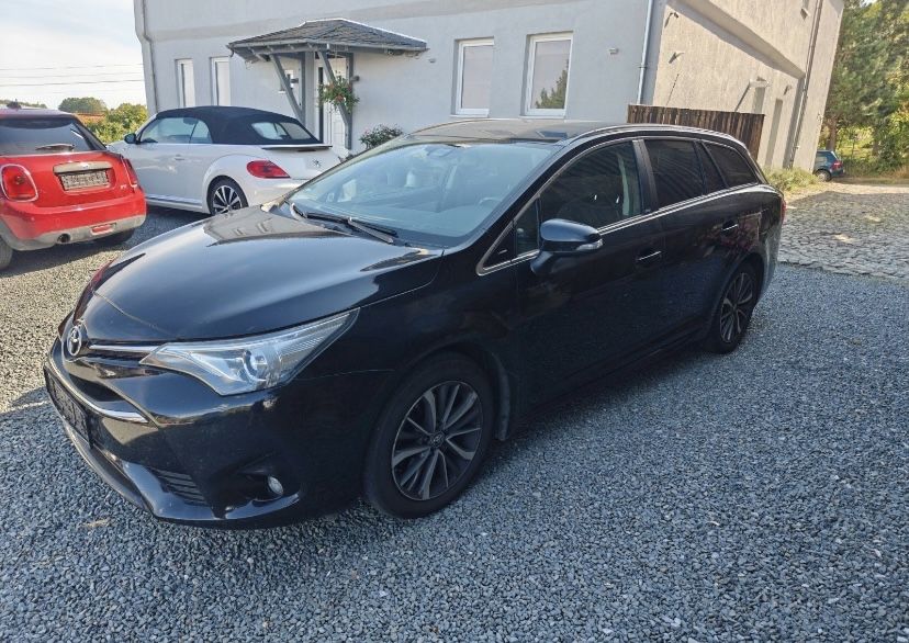 Toyota Avensis Touring Sports Edition-S