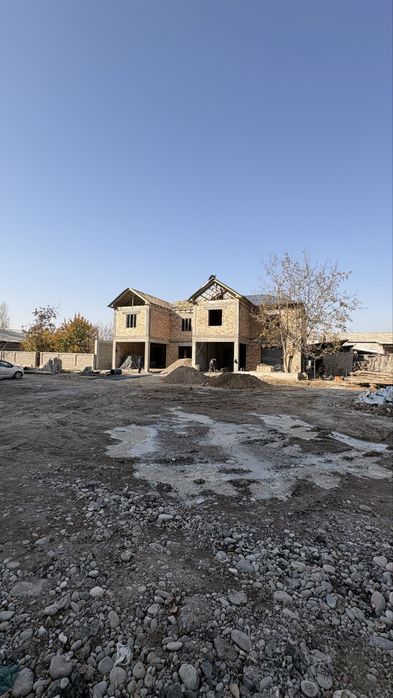 Уй сотилади. 95000$