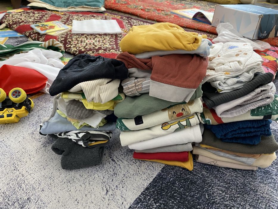 Бесплатно отдам детские вещи