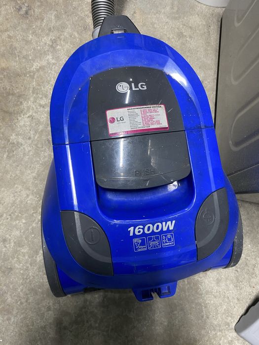 Продам пылесос lg