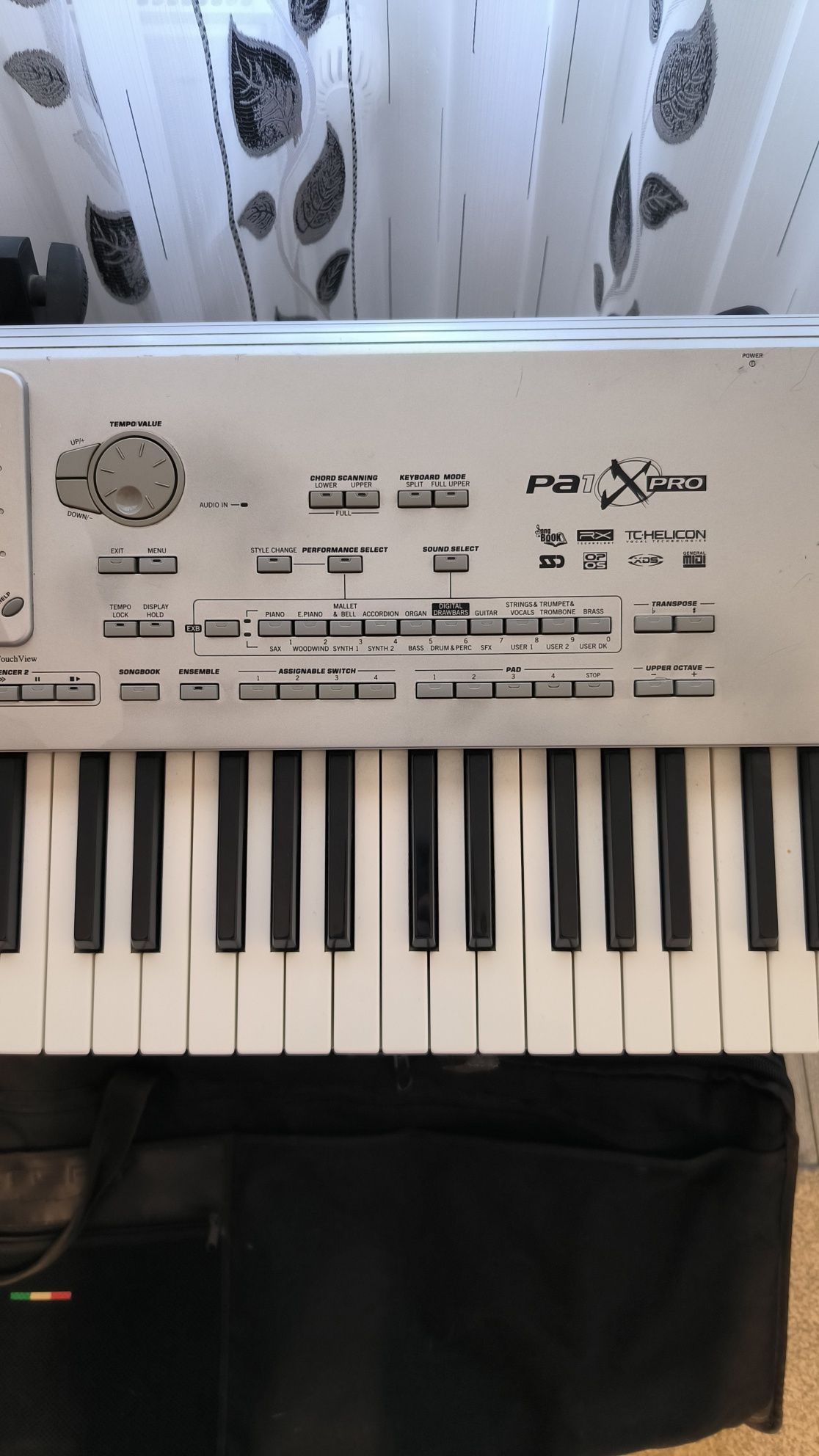 De vânzare aranjor Korg PA 1 X PRO