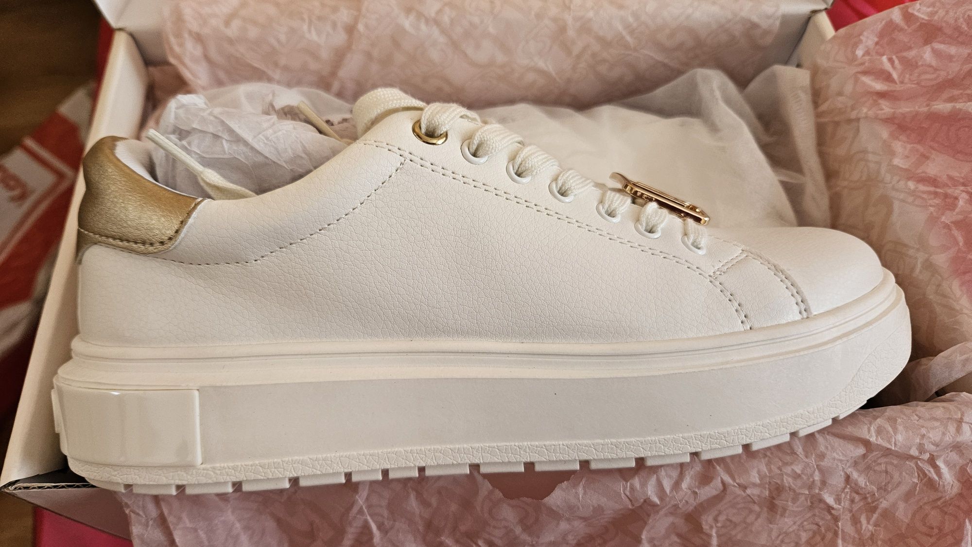 Официални  Обувки , сникърси Liu jo , River Island