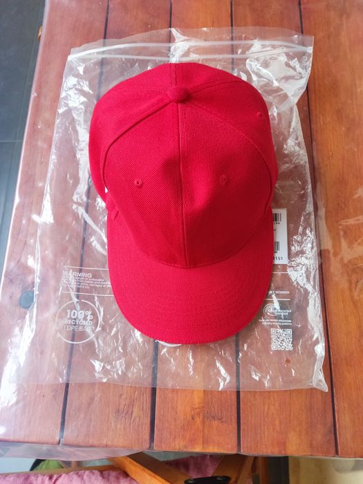 Шапка нова - Macron