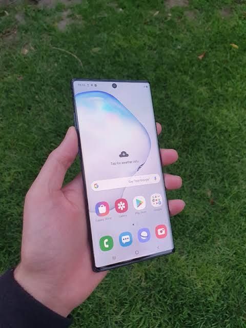 Samsung Note 10 ..256Gb 8Gb dualsim ..