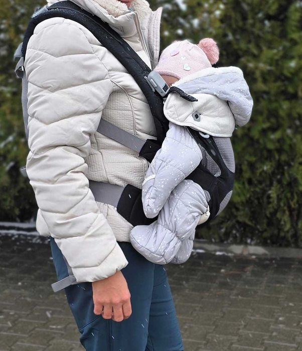 Sistem de purtare ergonomic Marsupiu copii Joie  Savvy Black Pepper