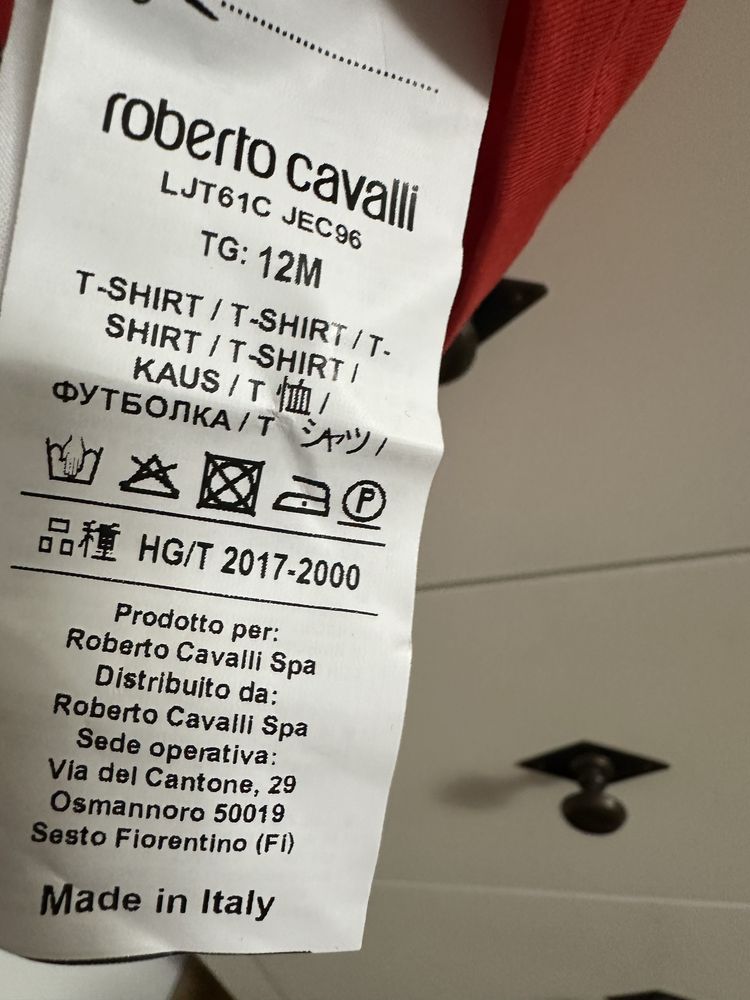 Roberto Cavalli tricou 12 luni