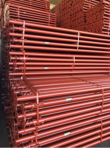 Închiriez popi metalici Noi