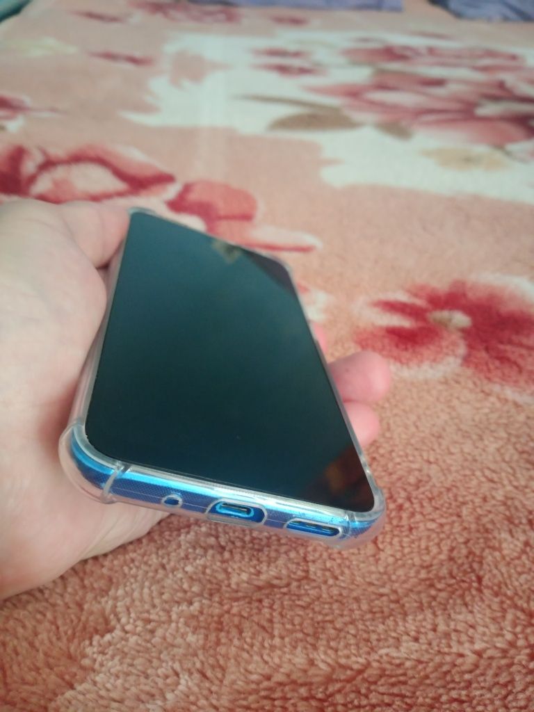 МощныйRedmi9c64gbИдеал