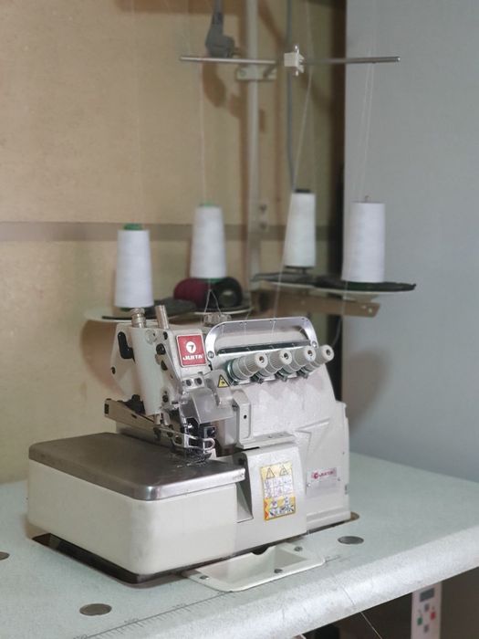 Overlok tikuv mashinka