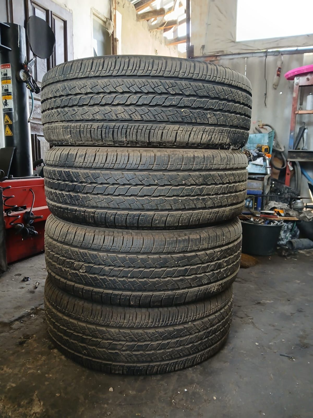 Срочно продам шины