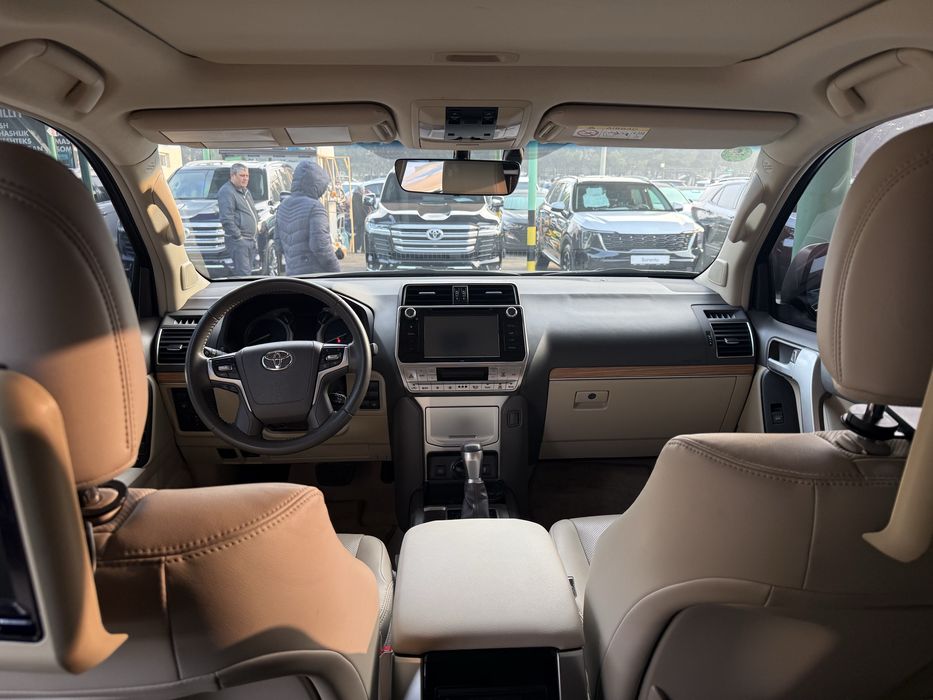 Land cruiser prado 150