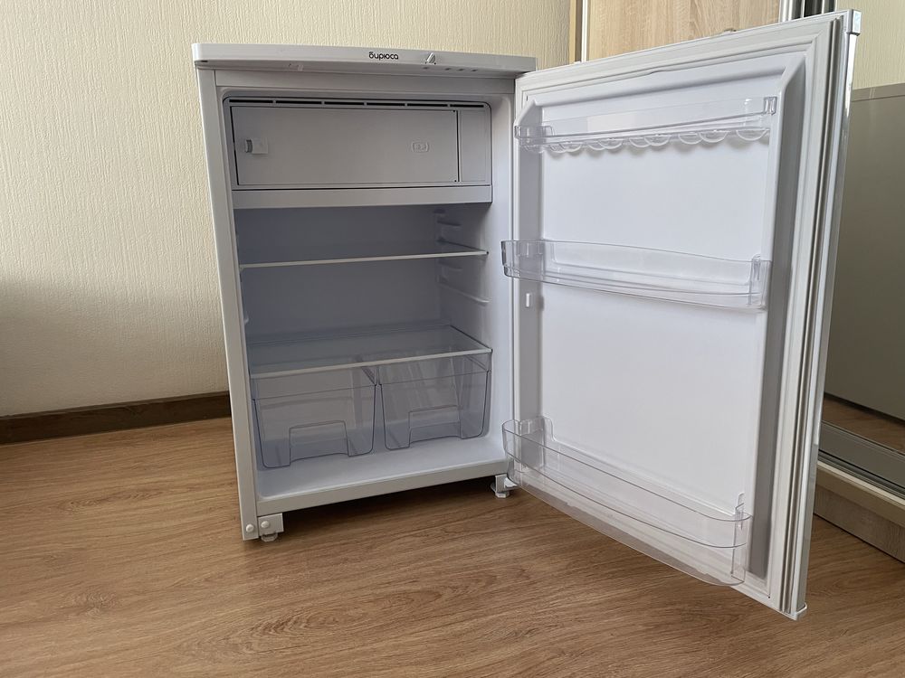 Холодильник новый Бирюса 8