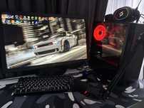 Vand setup gaming complet cu 2 monitoare