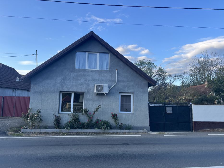 Casă de vânzare!!!