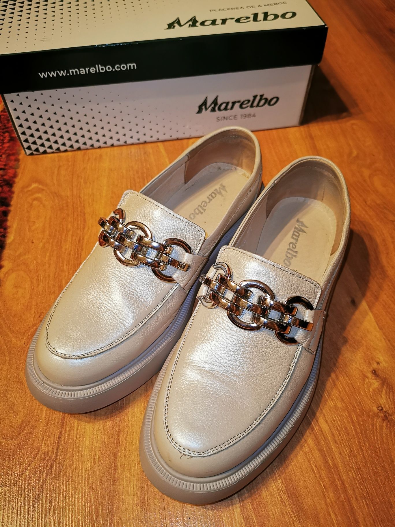 Pantofi dama Marelbo, piele naturala, stare foarte buna, mar. 39