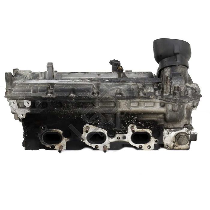 Дясна оборудвана цилиндрова глава Mercedes-Benz C-Class 204 ID: 145643