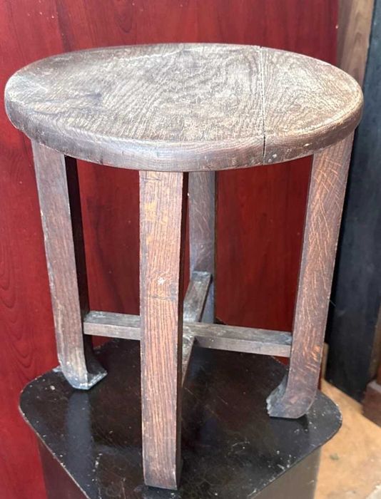 Taburet vintage din lemn masiv Stil ArtDeco; Scaunel