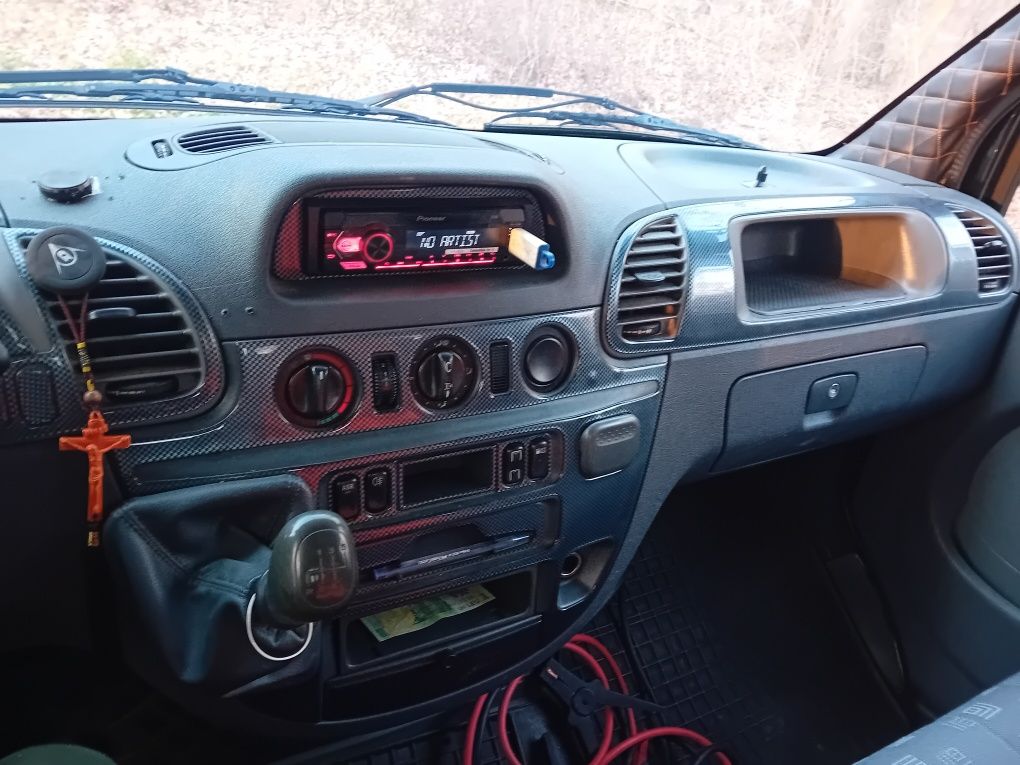 Auto  platforma   sprinter