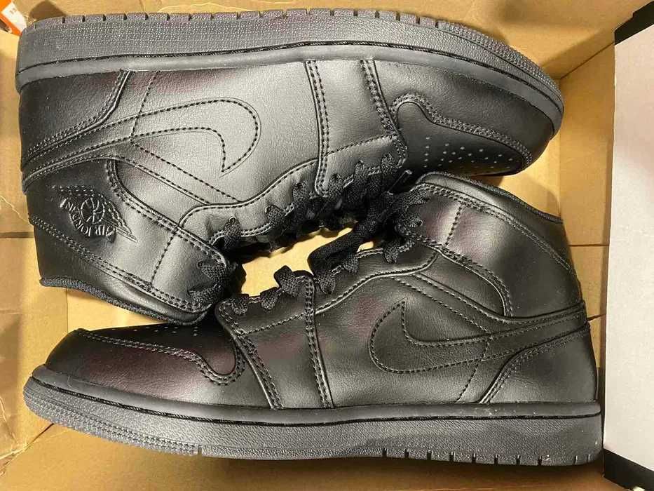 Nike - Air Jordan 1 MID номер 45,48.5 мъжки Оригинал Код 8602