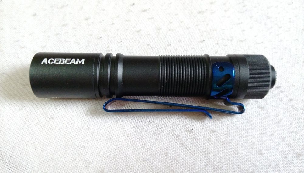 Acebeam Pokelit AA, Lanterna Profesională Reîncărcabilă, 550 lumeni