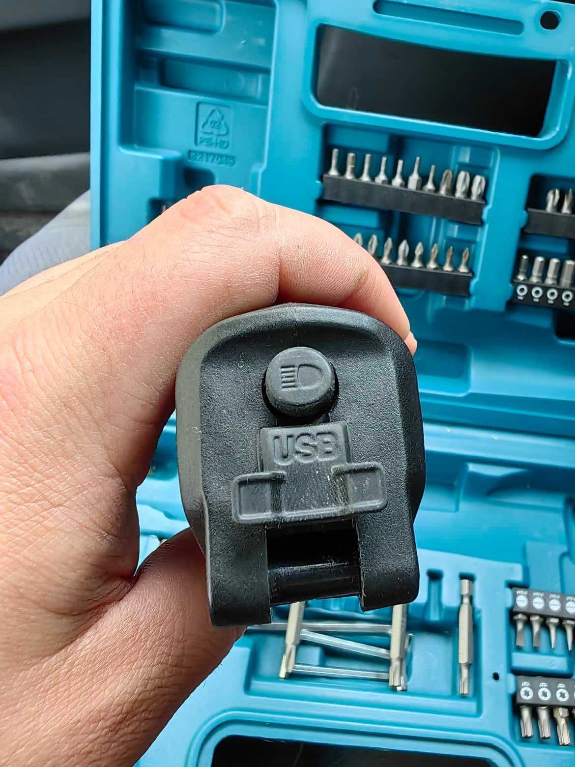 Акумулаторна отвертка MAKITA DF001DW