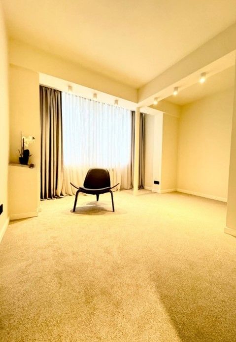 Продава се Тристаен апартамент в София, Лозенец - 74 кв.м за 4723 €/кв.м - Снимка #3