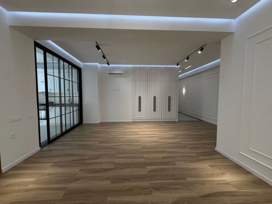 Новостройка Яккасарай сити мол 2/5/10 евроремонт 73 кв. м