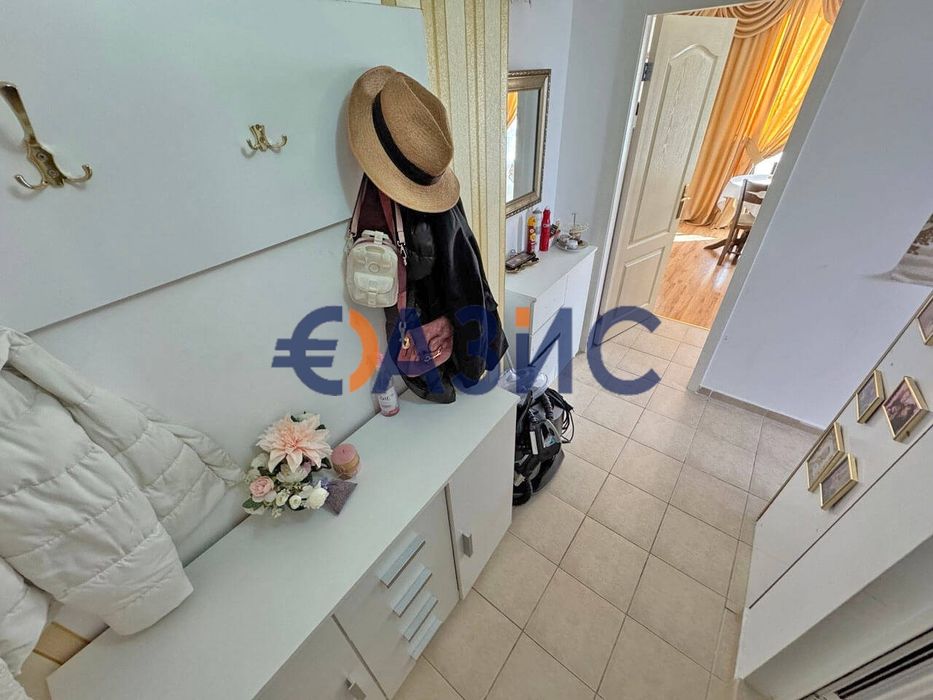 Продава се Двустаен апартамент в к.к. Слънчев бряг - 60 кв.м за 1100 €/кв.м - Снимка #4