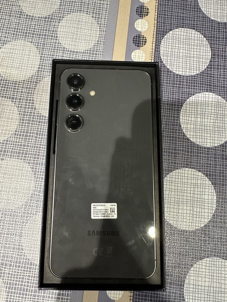 Samsung s24 FE 128 gb