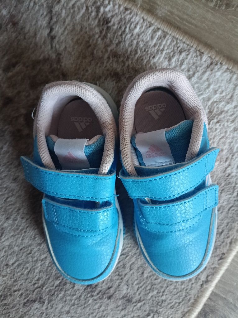 Детски маратонки Adidas за момиче