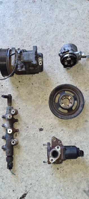 Rampa injectoare,pompă vacuum,egr,fulie mazda 5,2.0 D