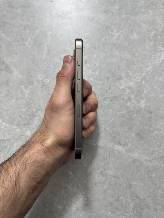 iPhone 15 Pro 128GB Natural Titanium