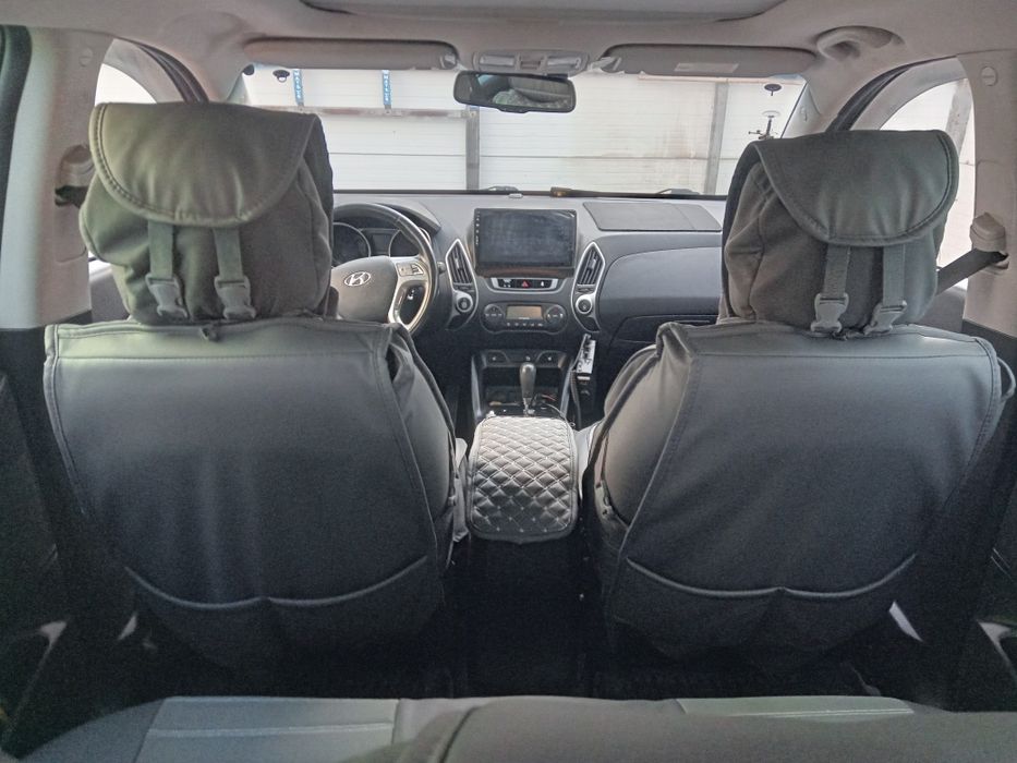 Hyundai ix35. An 2012.