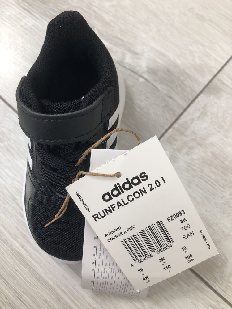 Adidas runfalcon 2.0 номер 19 бебешки обувки